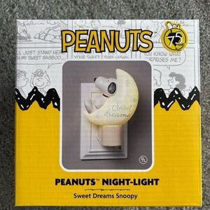 Peanuts Snoopy Sweet Dreams Night-Light